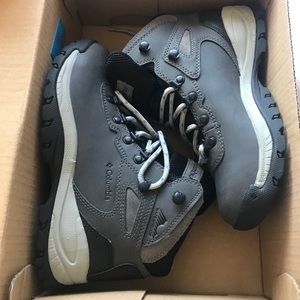 Columbia hiking boots